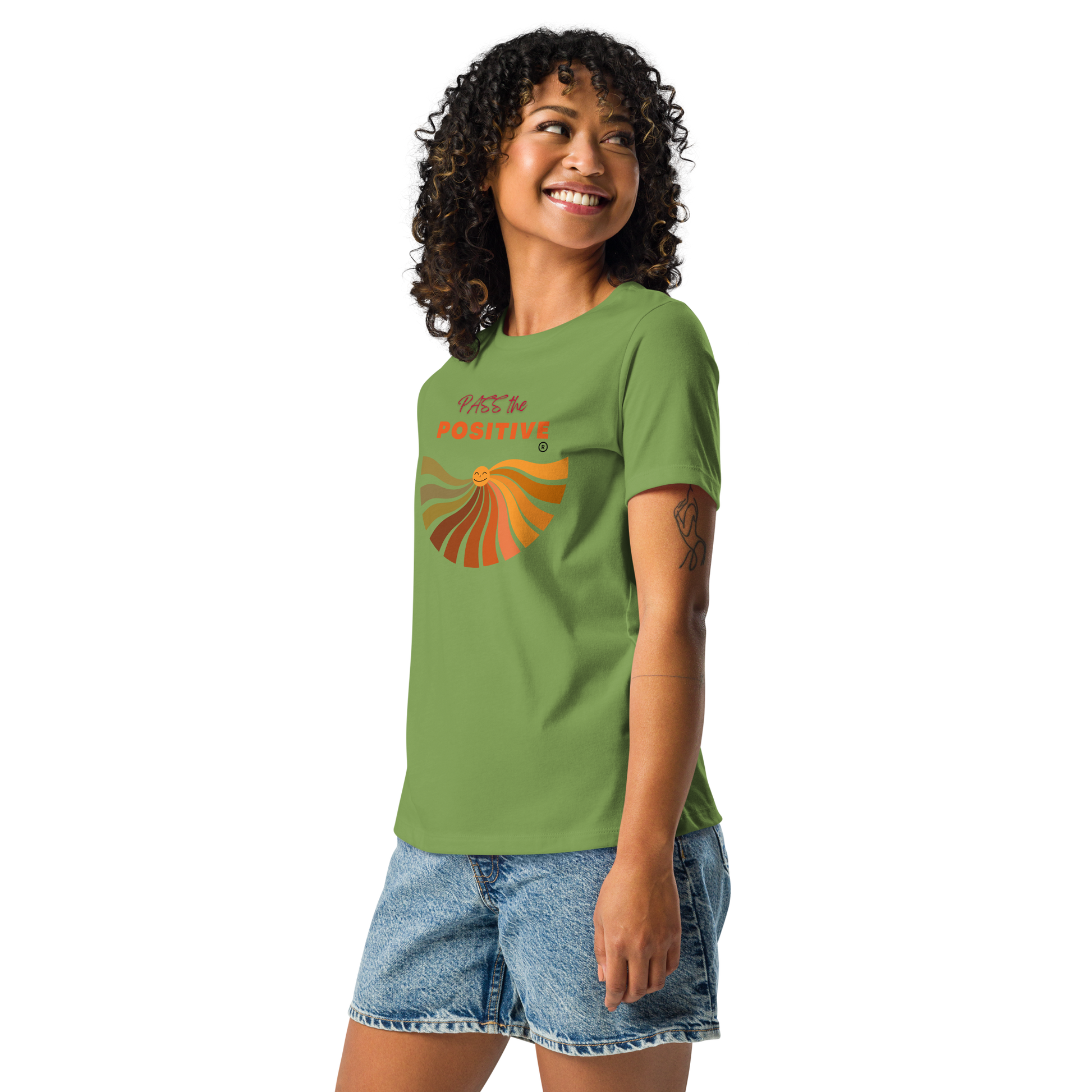 Happy Sun T-Shirt - Women's Relaxed - Leaf